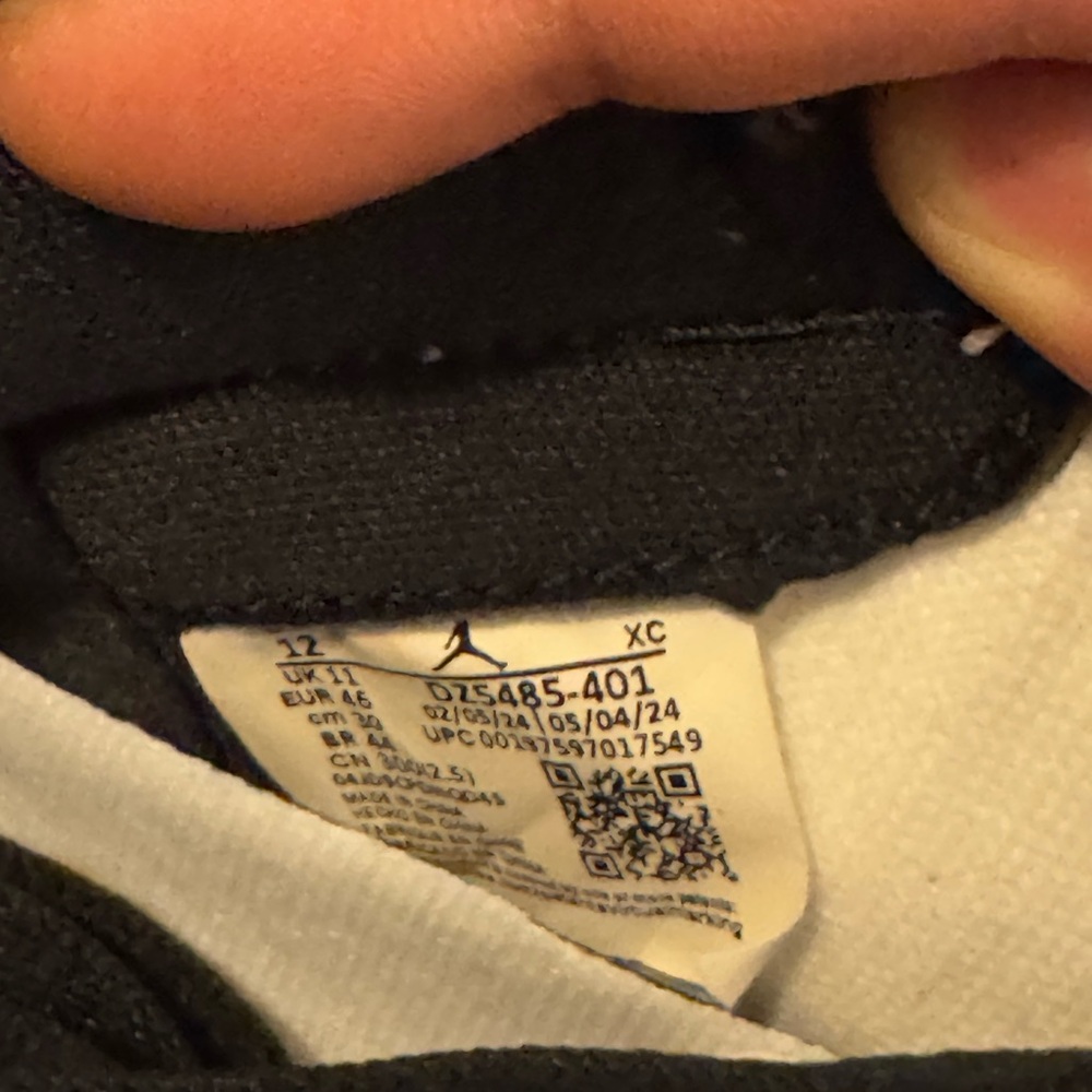 Air Jordan 1 Retro High OG Navy - Picture 3 of 4
